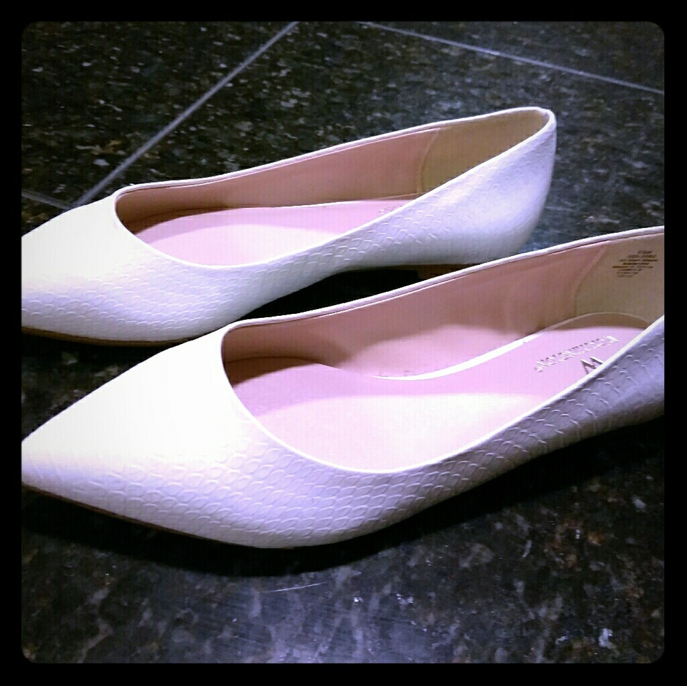 White Snake Skin Flats